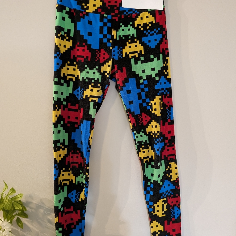 #19 LuLaRoe soft leggings